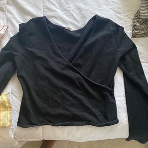 Cross body front long sleeve shirt